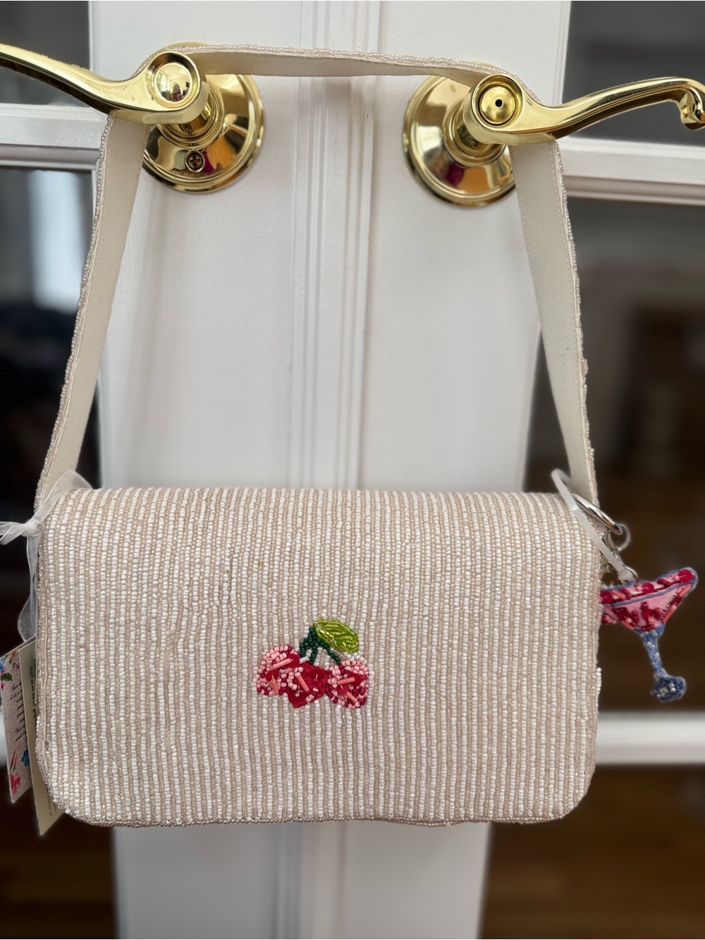 NWT Viral TikTok Beaded Cream Shoulder Bag with Pink Cocktail Motif - Picture 2 of 5